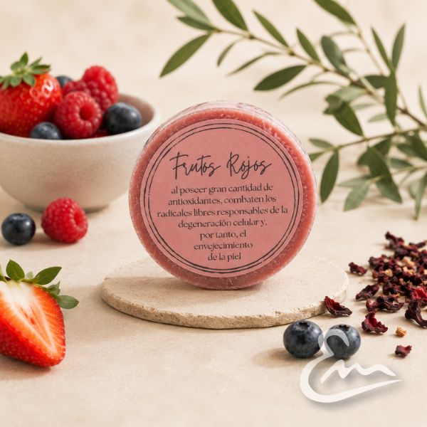 jabón esponja natural de frutos rojos con propiedades antioxidantes. limpia la piel y proporciona una agradable sensación de suavidad, frescura y cuidado. jabón esponja natural de frutos rojos con propiedades antioxidantes. limpia la piel y proporciona una agradable sensación de suavidad, frescura y cuidado.